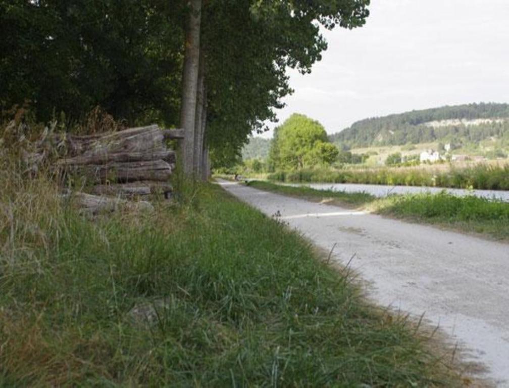 Le Clos Du Murier Chassignelles Exteriör bild